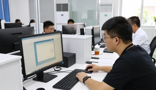 软件运维接口对接等：选、用、管三步走